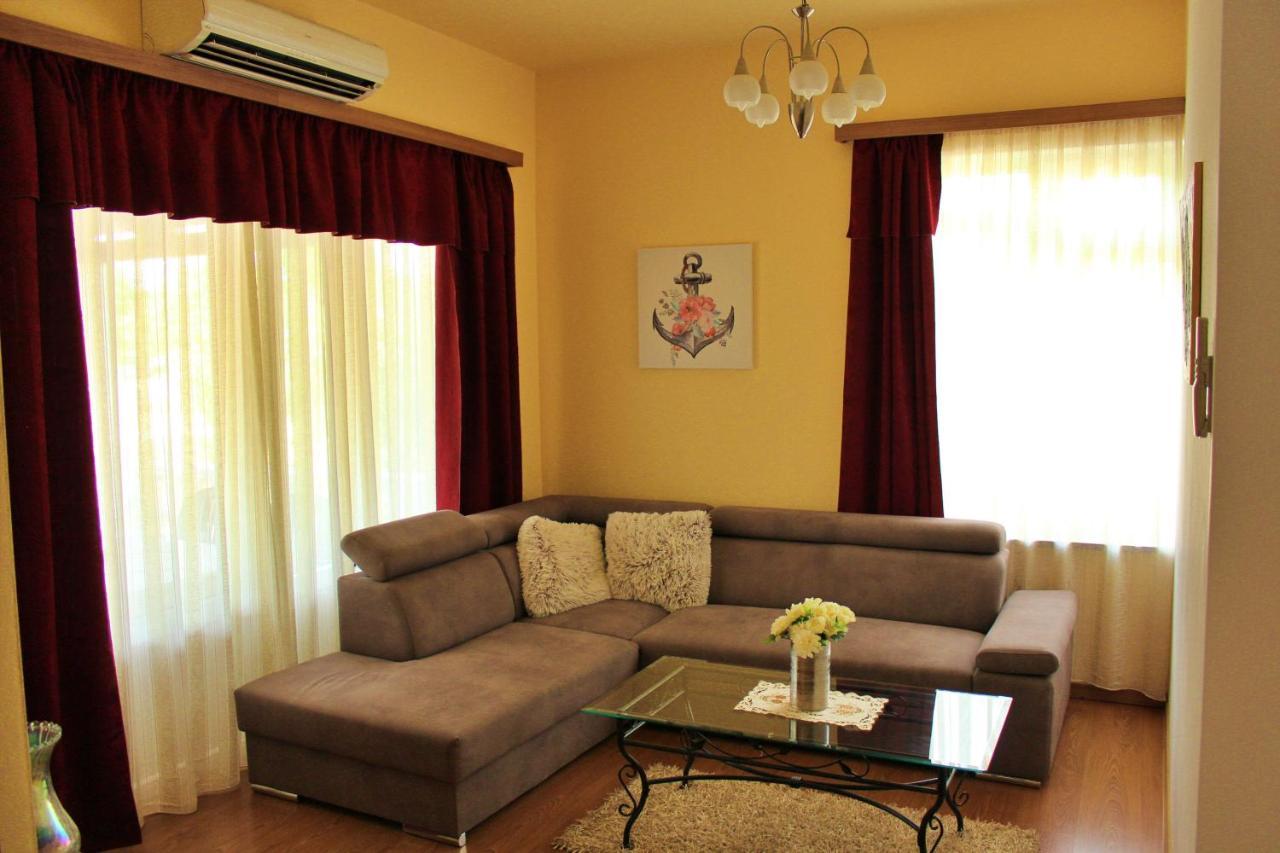Apartments Kimm Πόρετς Εξωτερικό φωτογραφία