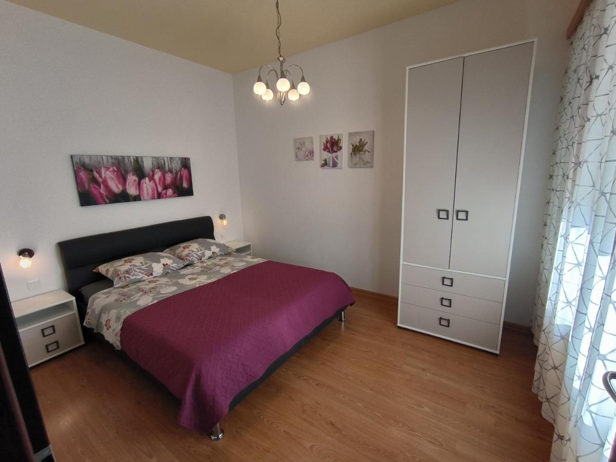 Apartments Kimm Πόρετς Εξωτερικό φωτογραφία