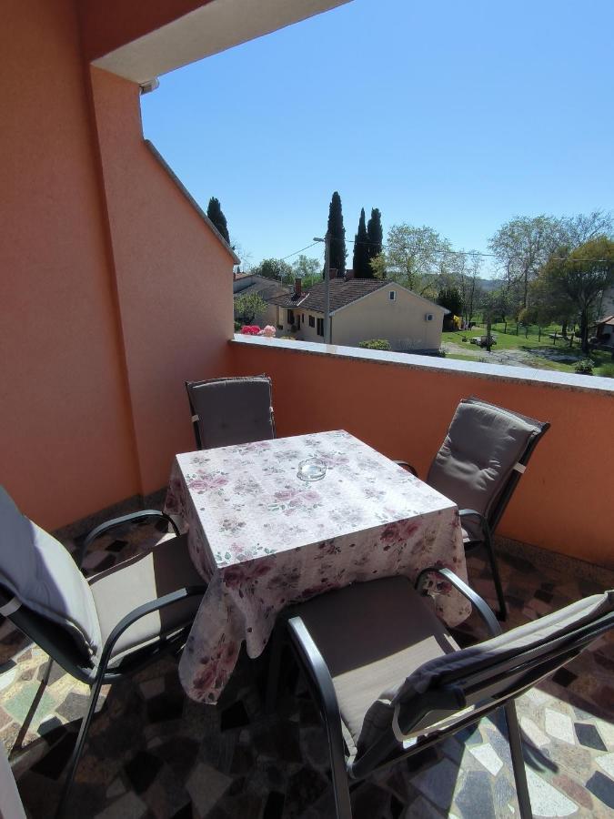 Apartments Kimm Πόρετς Εξωτερικό φωτογραφία
