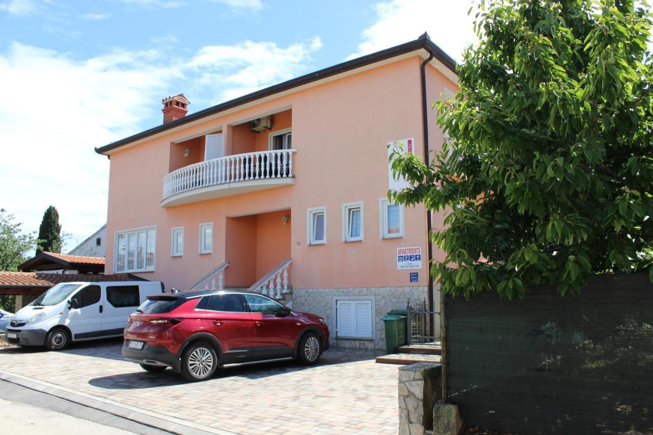 Apartments Kimm Πόρετς Εξωτερικό φωτογραφία