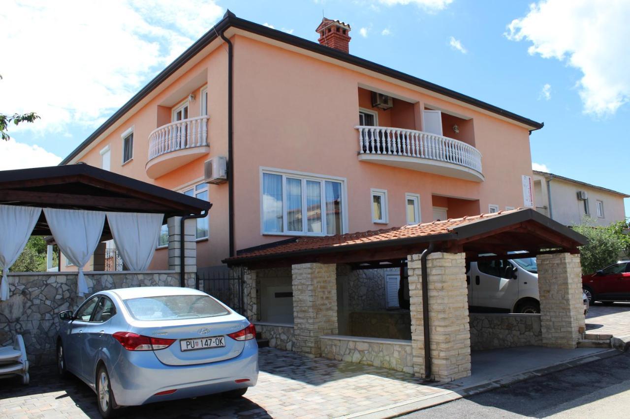 Apartments Kimm Πόρετς Εξωτερικό φωτογραφία